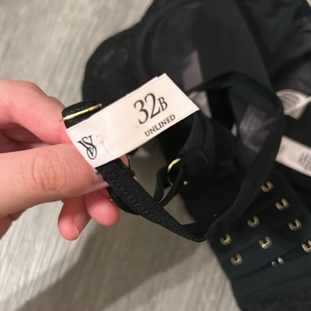 Victoria’s Secret very sexy Icon mesh longline plunge bra